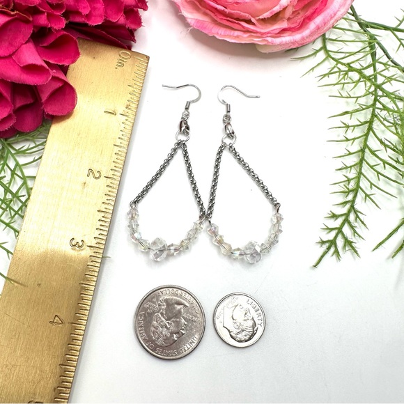 NEW⚜️Aurora Borealis Chain Drop Chandelier Earrings - Picture 5 of 5